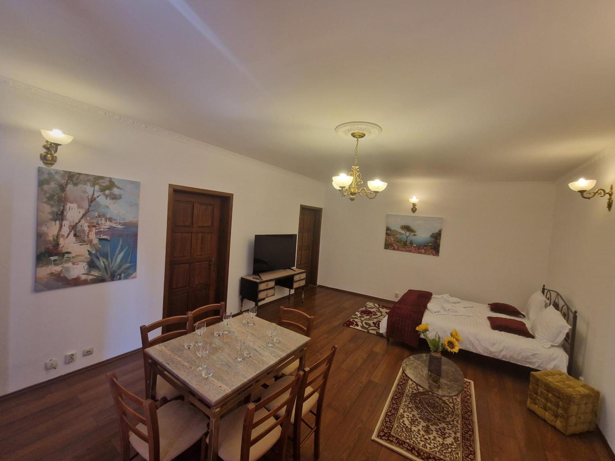 5* Royal House Near Unirii Square Villa Cluj-Napoca Exterior foto